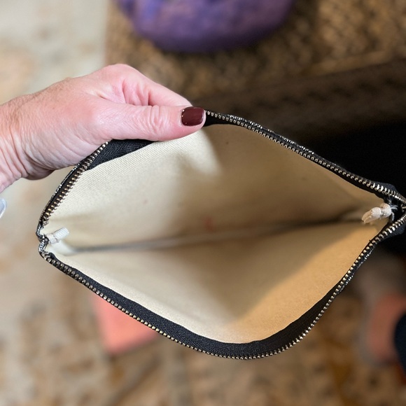 Stylish Black and Gray Clutch - Picture 4 of 5